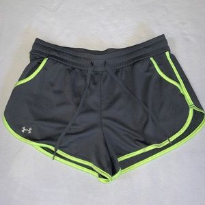 Under Armour mesh runner shorts size M